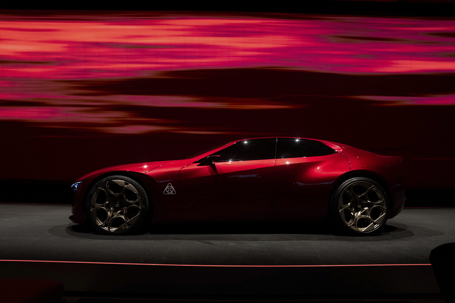アルファロメオの新たなコンセプトカー「クオーレロッソ」が世界初公開 〜 画像65