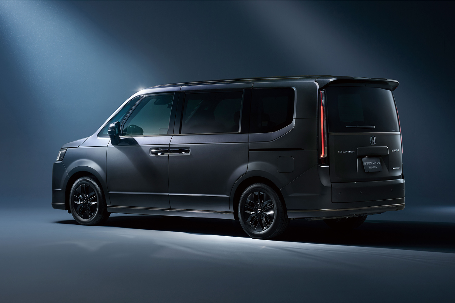 ホンダ・ステップワゴンに特別仕様車「BLACK EDITION」登場 〜 画像13