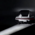 【画像】テスラの最新スーパーカーはロケット噴射で空を飛ぶ！　新型「ロードスター」はファンで路面に吸いつきスラスターで宙に浮く 〜 画像1