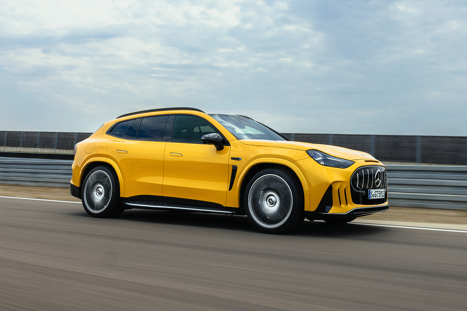 メルセデスAMGが新型「GT SUV」を発表 〜 画像32