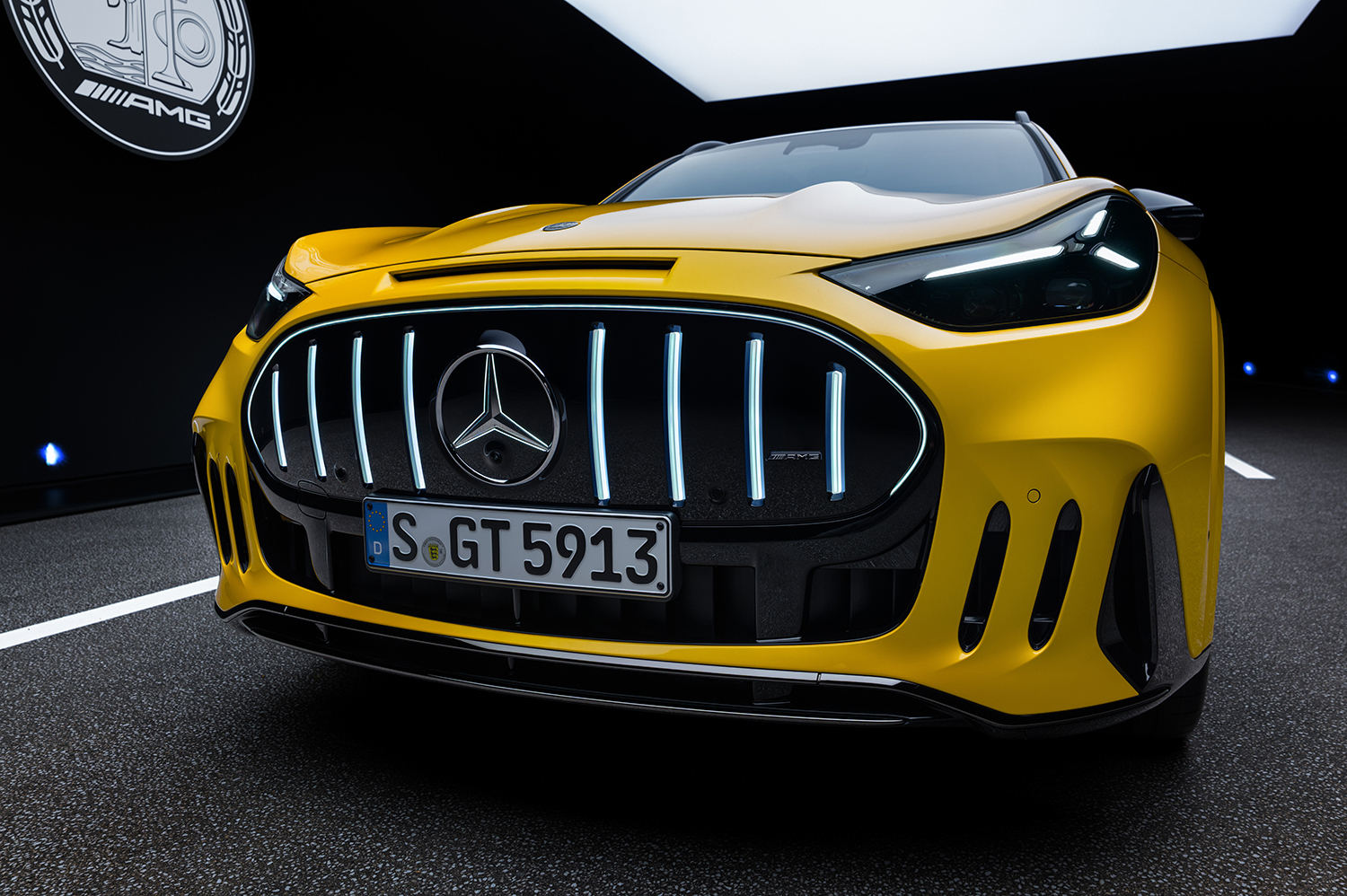メルセデスAMGが新型「GT SUV」を発表