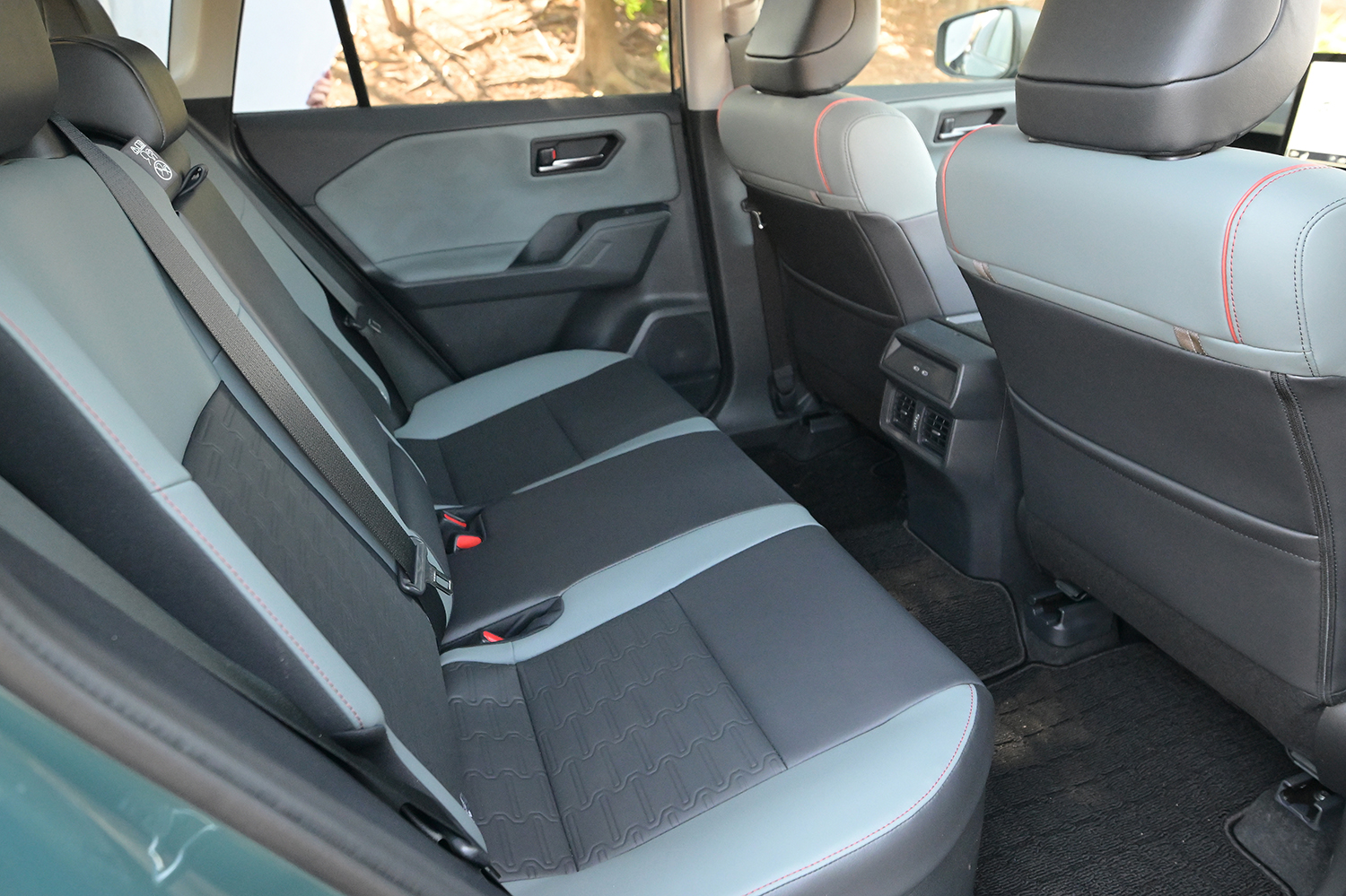 トヨタRAV4 リヤシート