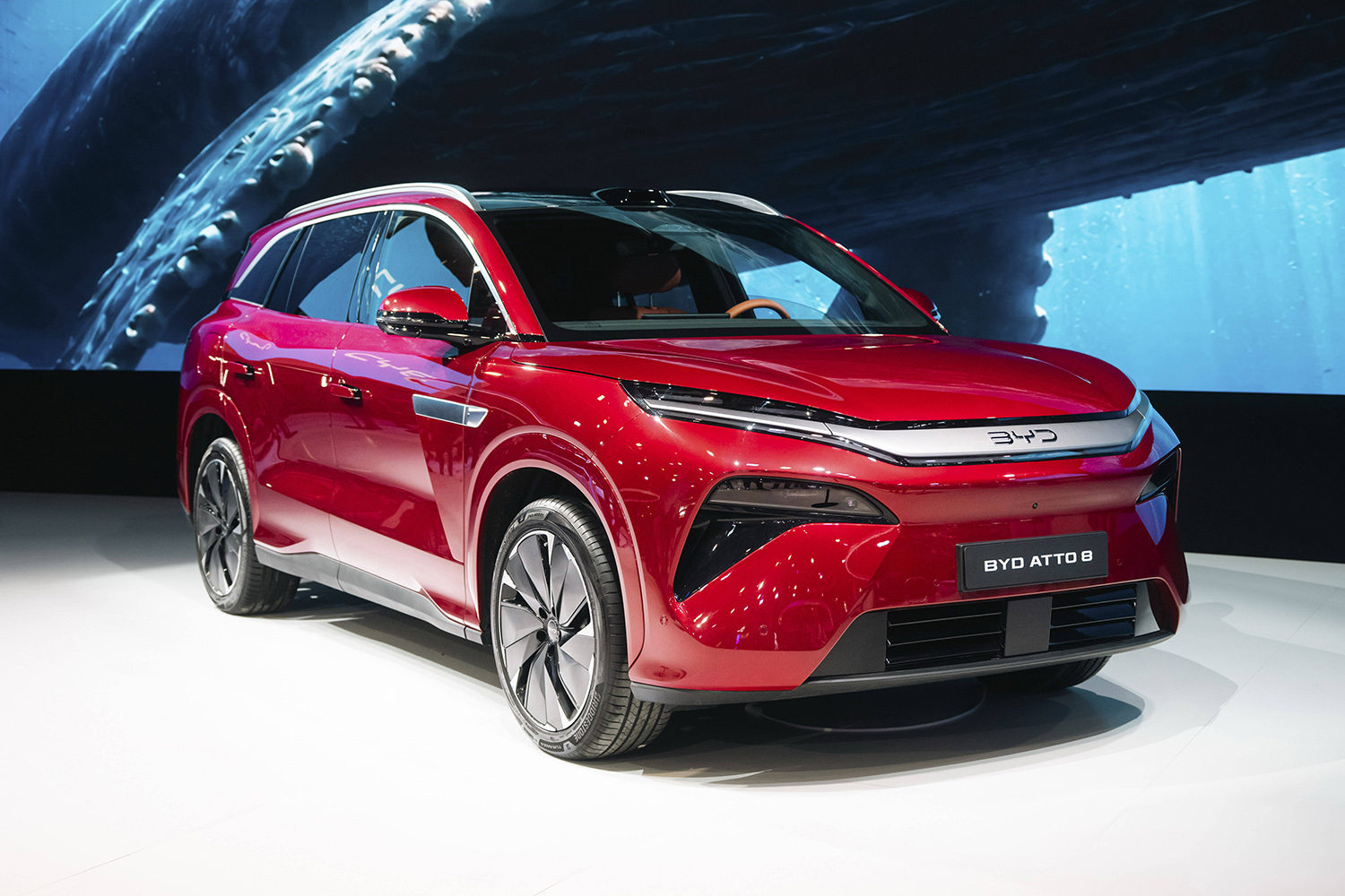 BYDの新型フラッグシップSUV「ATTO 8」登場 〜 画像4