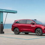 【画像】たった９分で充電満タンの衝撃！　BYDが爆速「フラッシュ充電」を搭載したSUV「ATTO 8」を世界初公開 〜 画像14