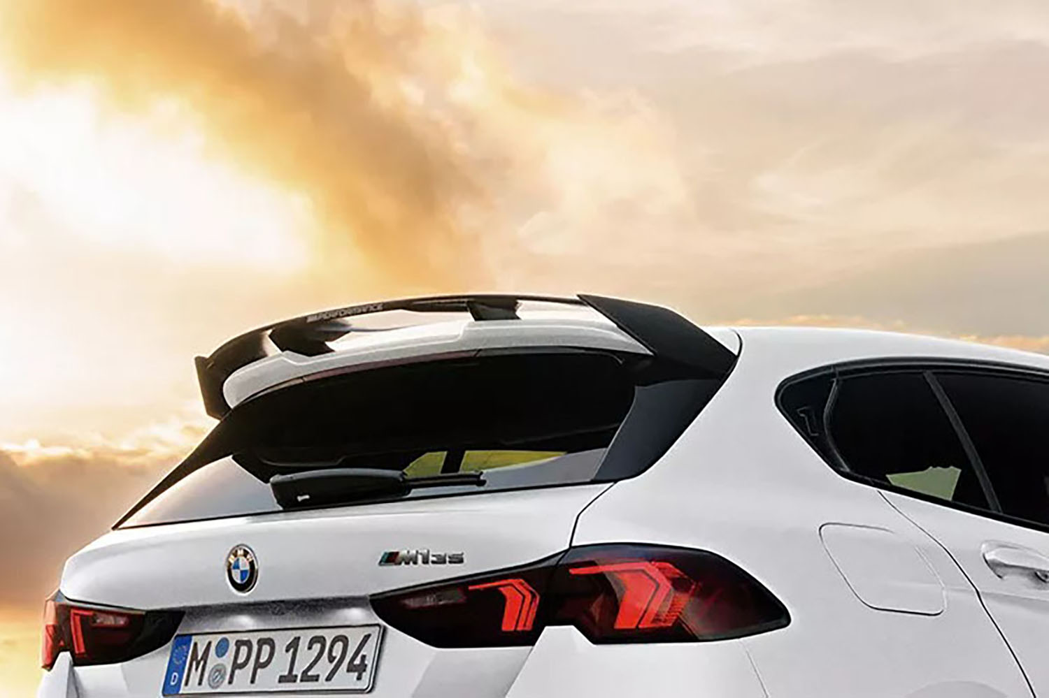 BMW、M135 xDriveとM235 xDriveに特別仕様「Apex Edition」を設定 〜 画像6