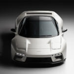 ボディはカーボンでVTECはあえて廃止！　約１億6000万円のピニンファリーナによる初代NSXレストモッド「JAS テンセイ」の突き抜けた中身