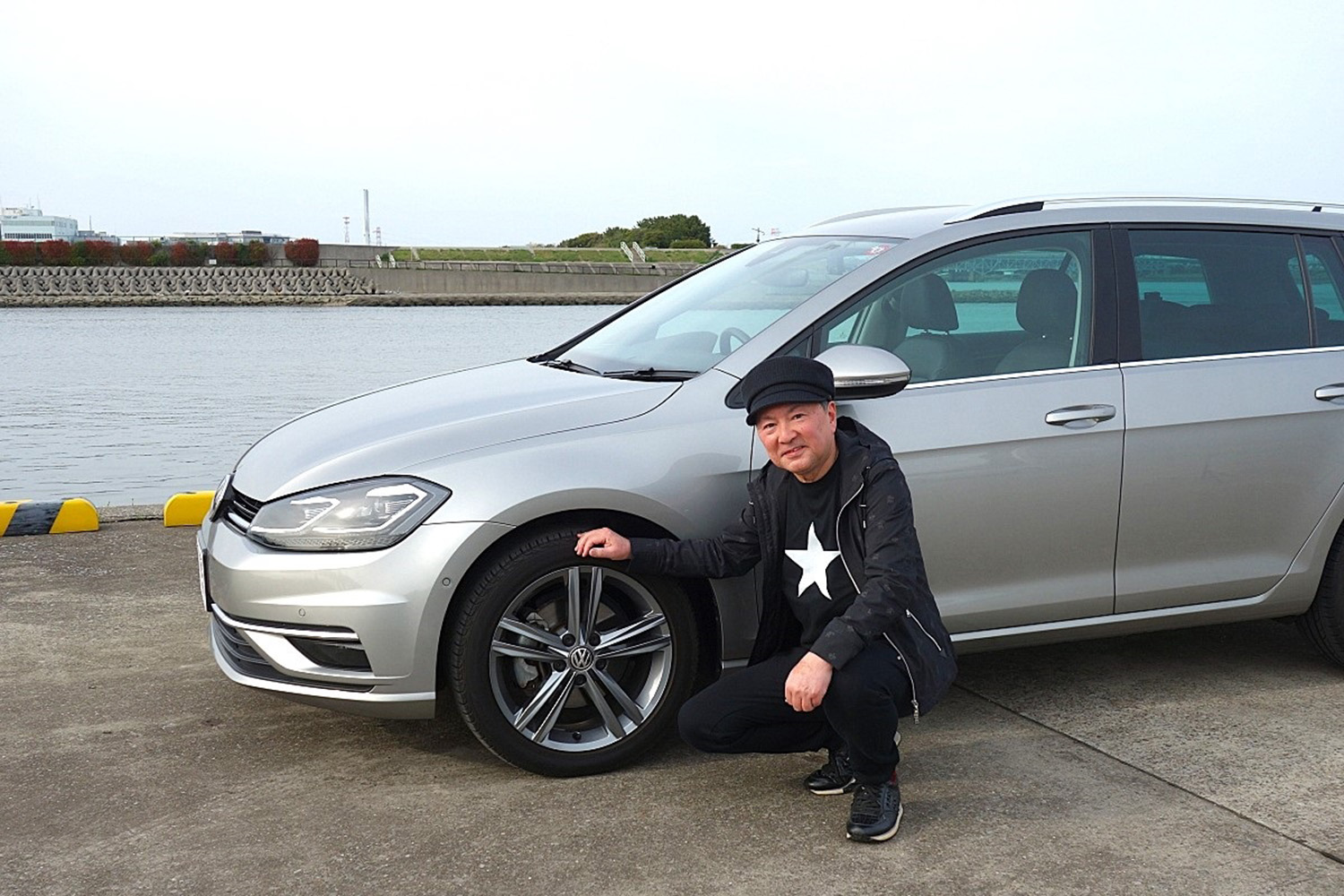 青山さんと愛車のゴルフ