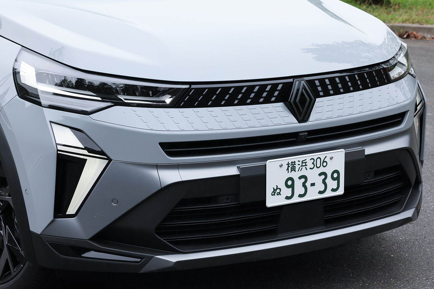 大幅進化したルノー「キャプチャー E-TECH」に試乗 〜 画像51