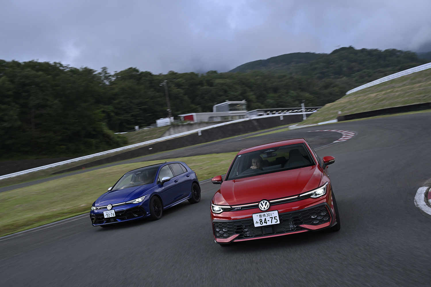 ゴルフGTIとゴルフRをサーキットで比較試乗 〜 画像67