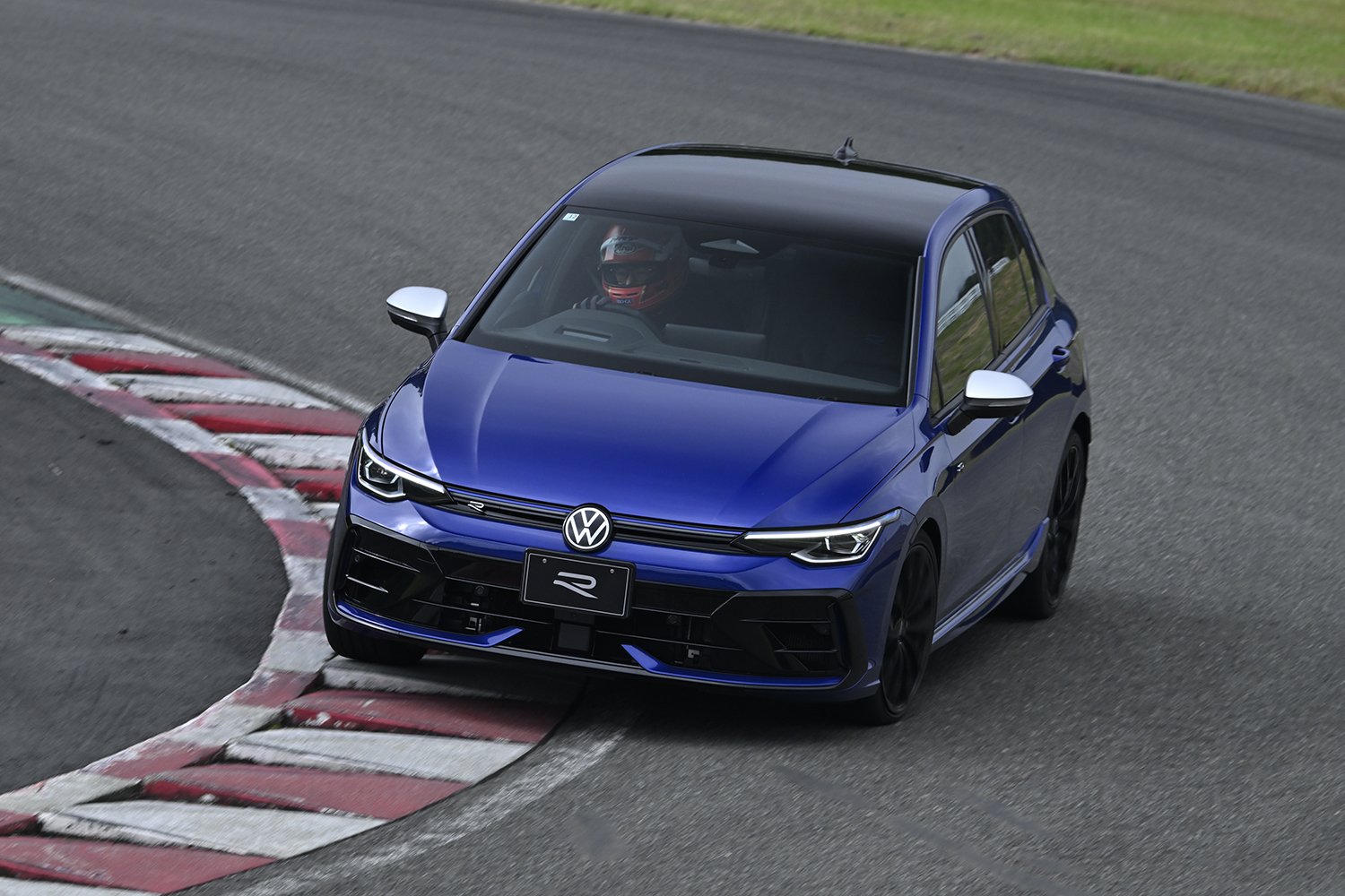 ゴルフGTIとゴルフRをサーキットで比較試乗 〜 画像44