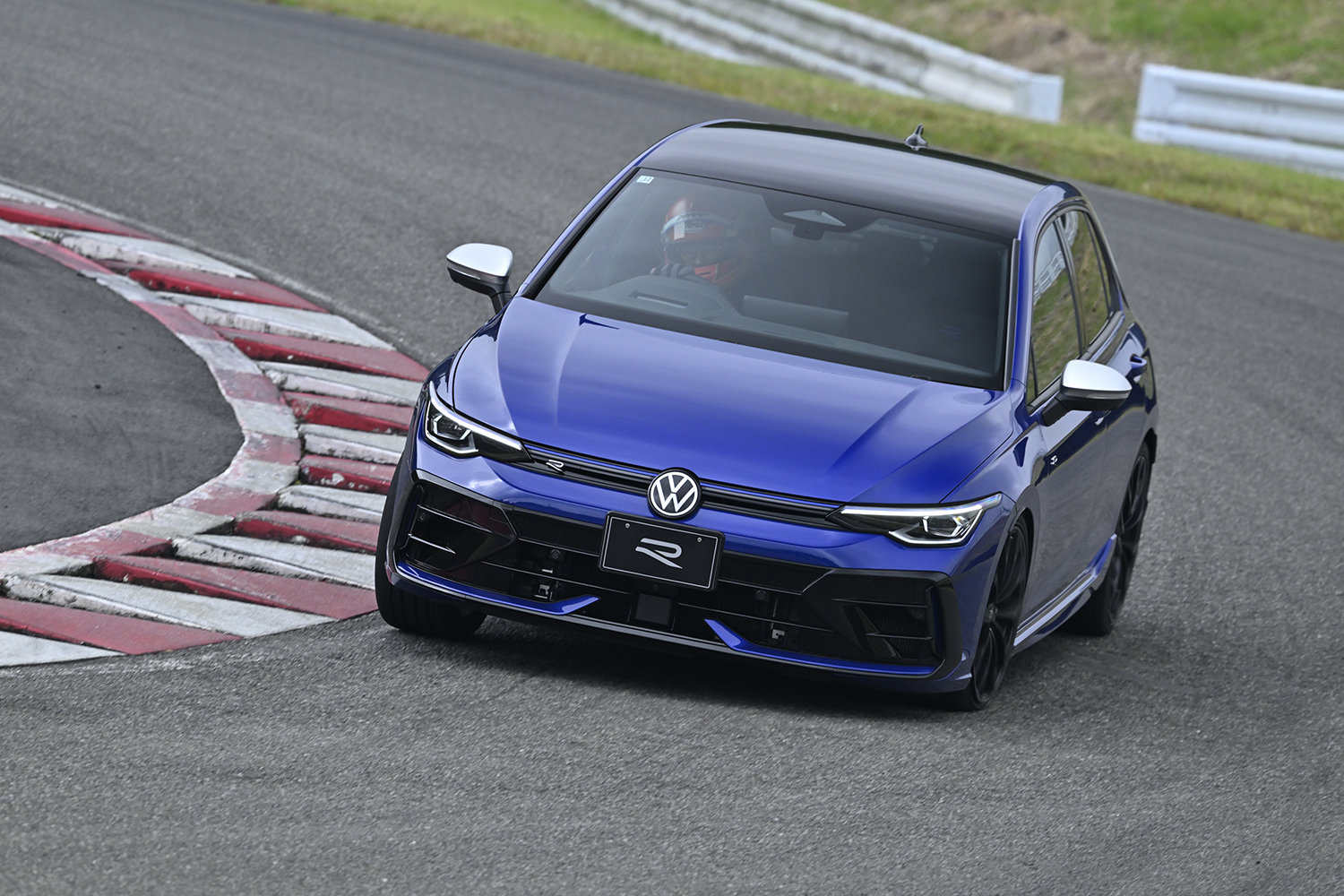 ゴルフGTIとゴルフRをサーキットで比較試乗 〜 画像45