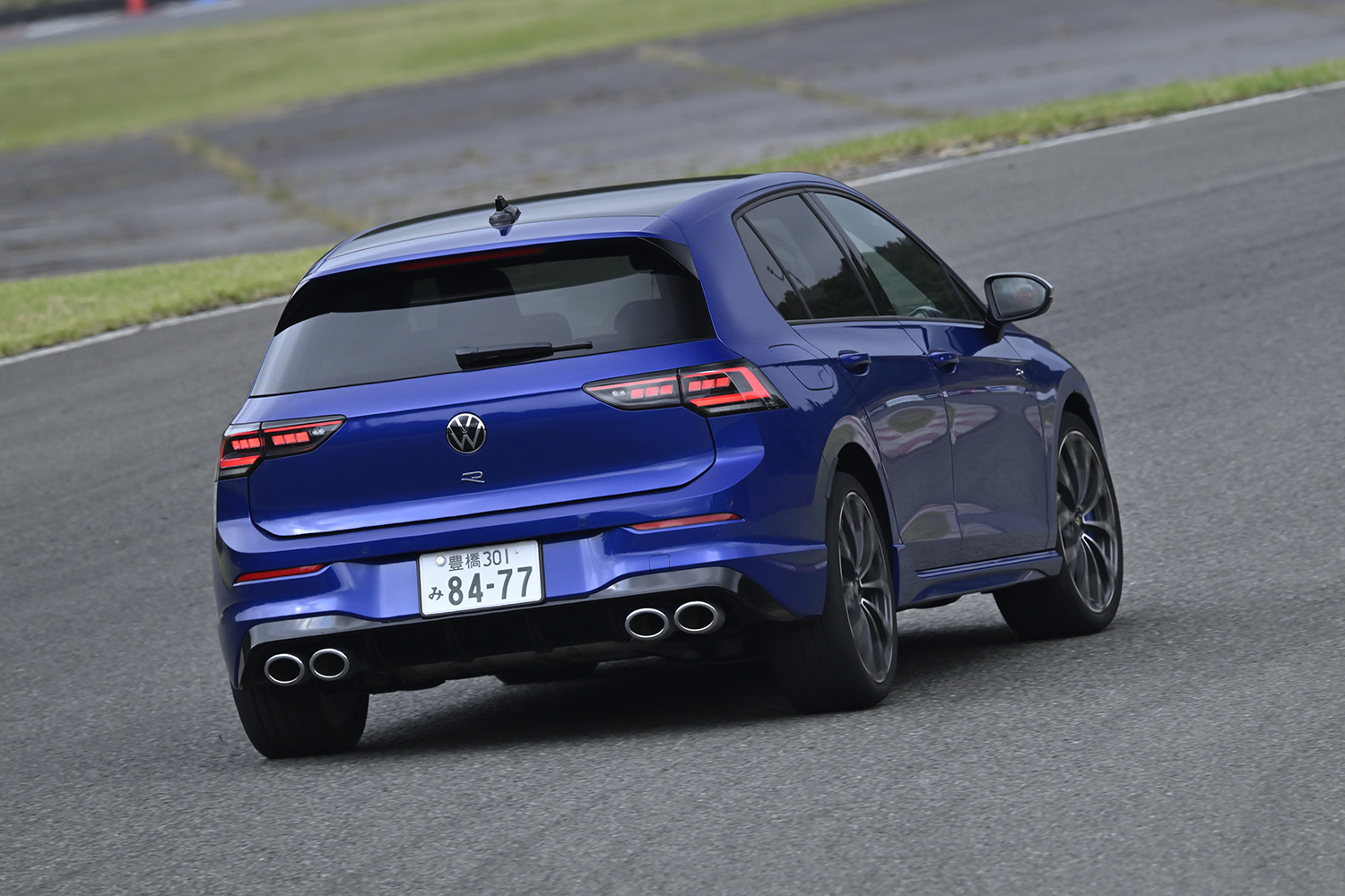 ゴルフGTIとゴルフRをサーキットで比較試乗 〜 画像46
