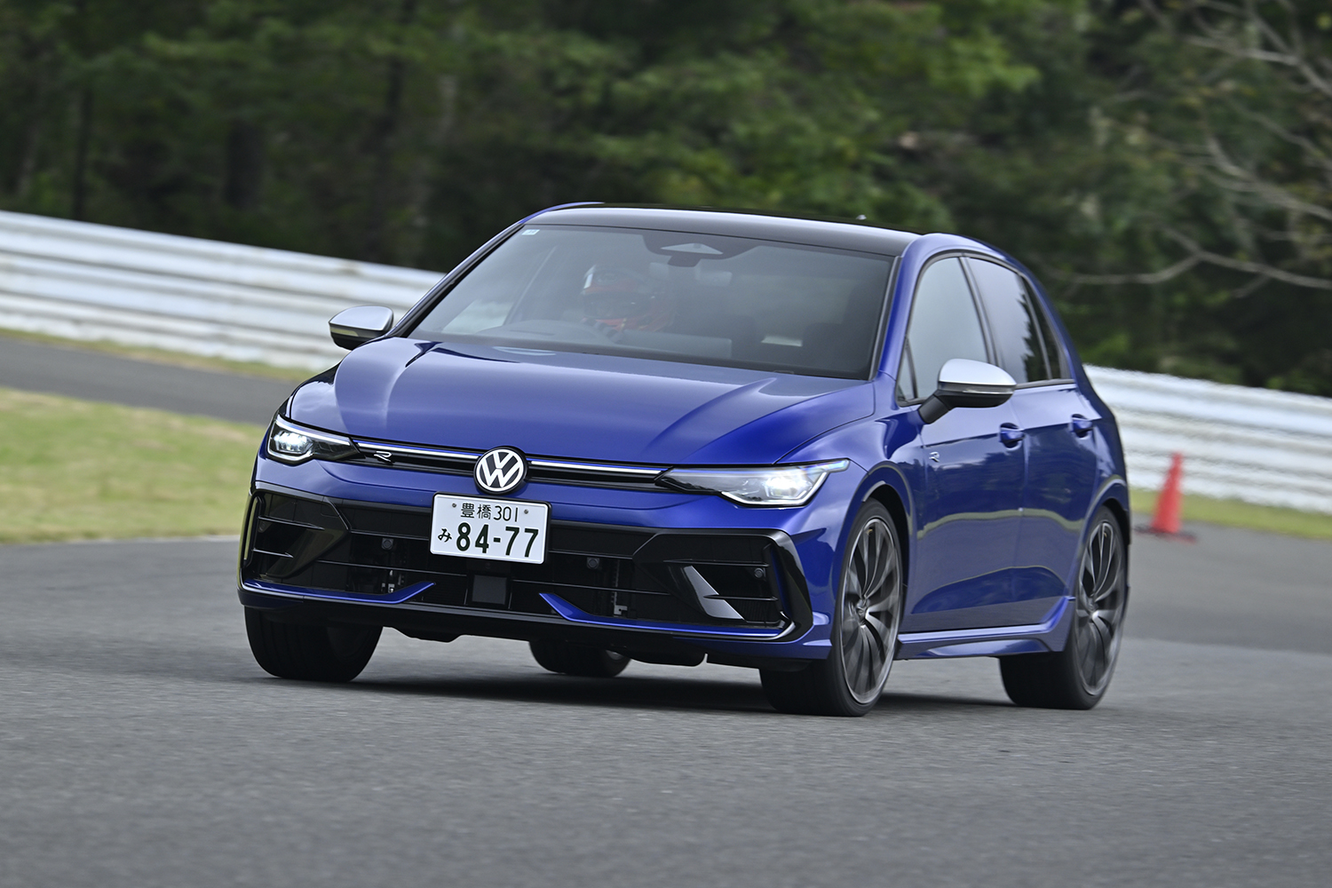 ゴルフGTIとゴルフRをサーキットで比較試乗 〜 画像49