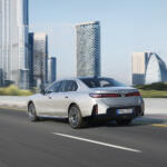 【画像】BMW国内のノイエ・クラッセ第２弾が日本上陸！　新世代デジタル技術を採用したBMW ７シリーズはガソリンとEVを用意して1683万円から 〜 画像3